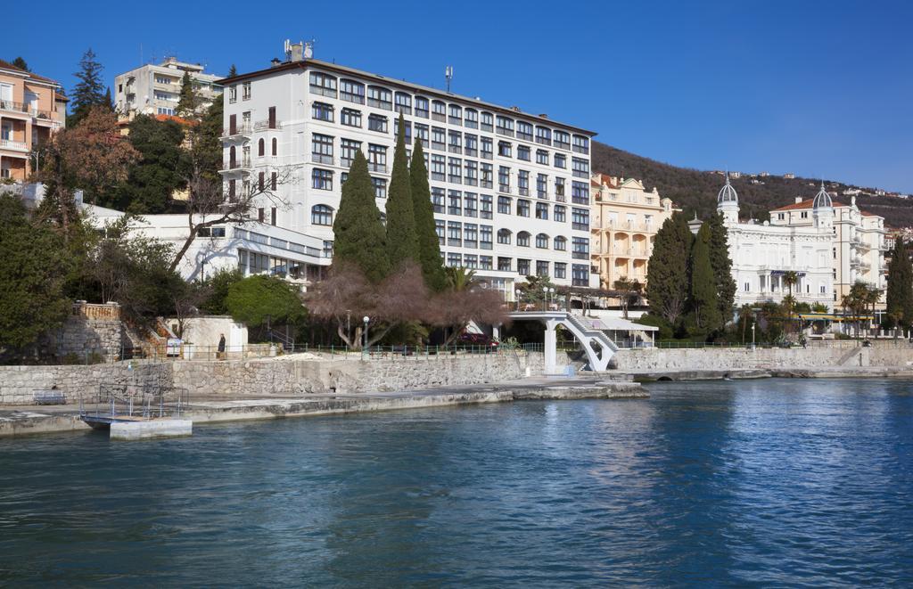 Hotel Kristal - Liburnia Opatija Exterior photo